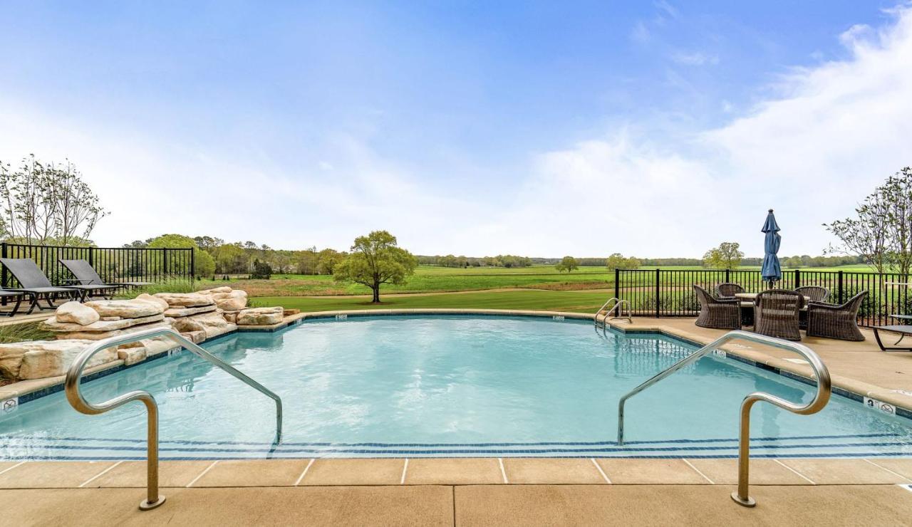 Отель Pursell Farms Fayetteville Экстерьер фото